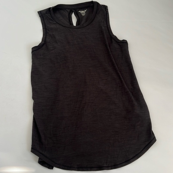 Old Navy active breathe on women’s large athletic shirt - Picture 1 of 6